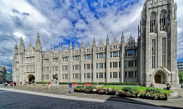 Singles in Aberdeen: view of the city