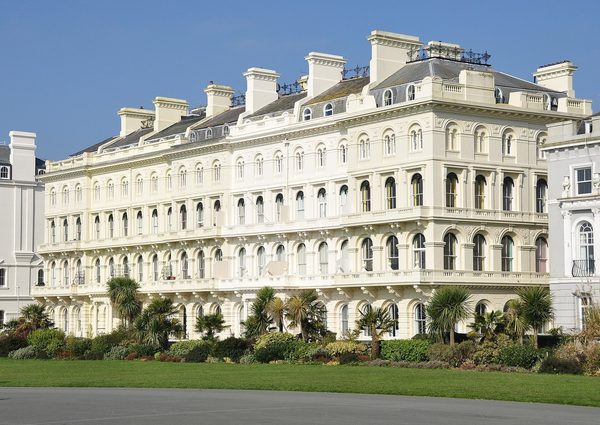 Singles in Plymouth: view of the city